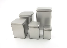 Latas y cajas de té